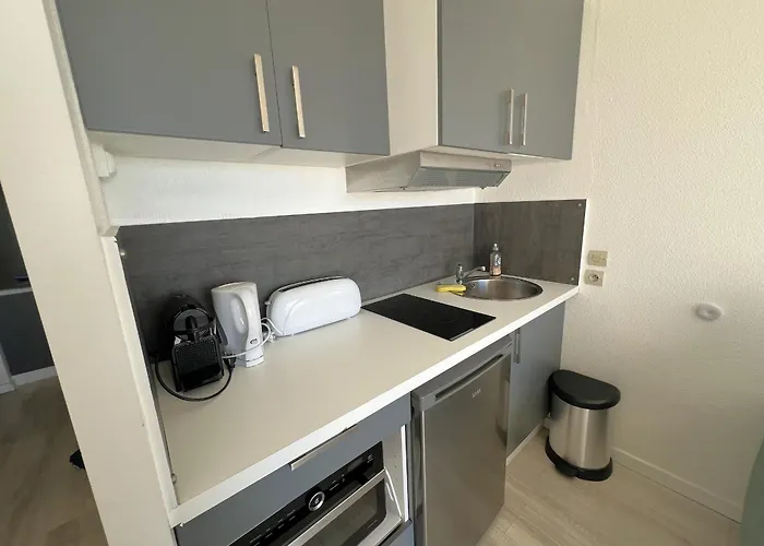 En Bord De Avec Accès Direct à La Et Parking Sécurisé - Fr-1-474-288 Appartement