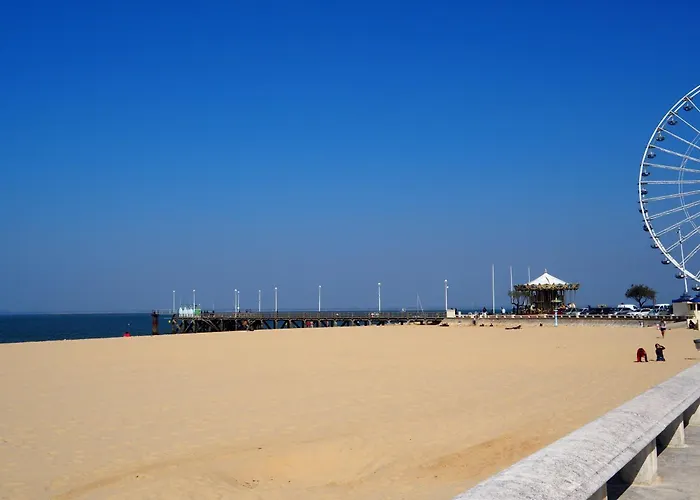 En Bord De Avec Accès Direct à La Et Parking Sécurisé - Fr-1-474-288 Appartement